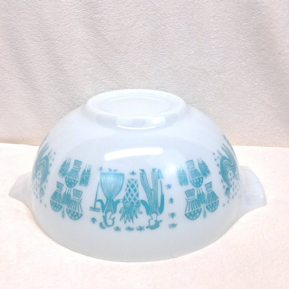 Vintage Pyrex 443 Cinderella Mixing Bowl Turquoise Amish Butterprint *READ*